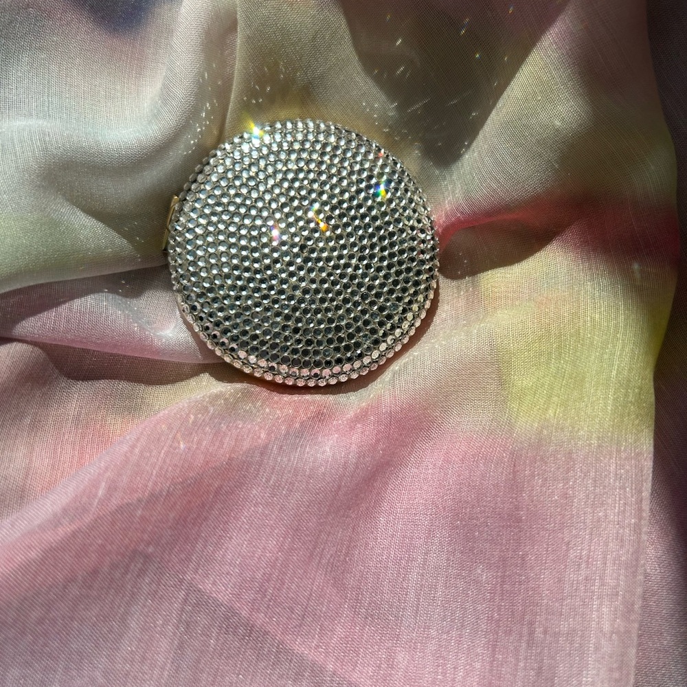 Judith Lieber Rare Luxury Vintage Handset Austrian Crystal Makeup Compact - Picture 4 of 7